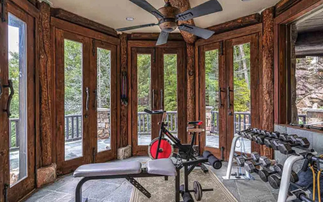 Forge Lake Lodge in Topton