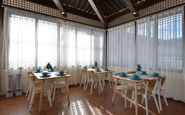 Hua Linglong Courtyard Inn