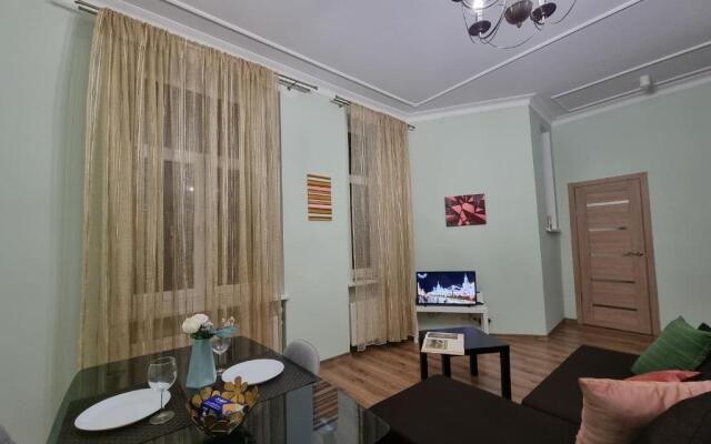 Art Deco One-Bedroom Suite in Library House with Free 5G WiFi