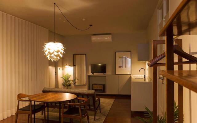 Oporto Cozy Design Studio II