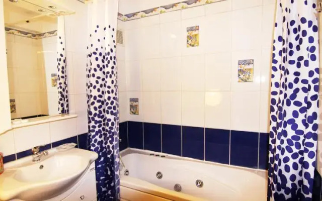 Everest One Bedroom Apartment