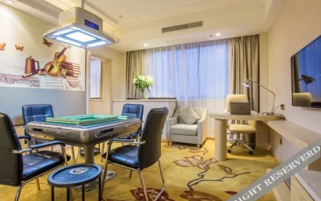 Vienna Hotel (Dongtai Chengdong New District)