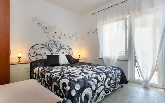 Apartments and Rooms Gordana