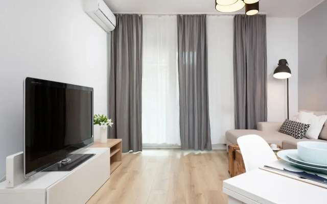 Kaliny Jędrusik Apartment by Renters