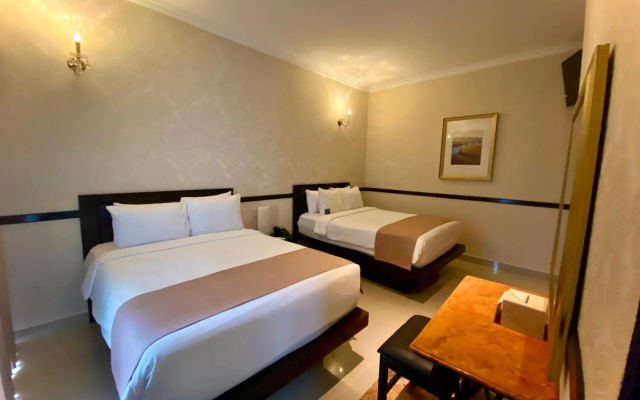 Hotel Palacio Maya