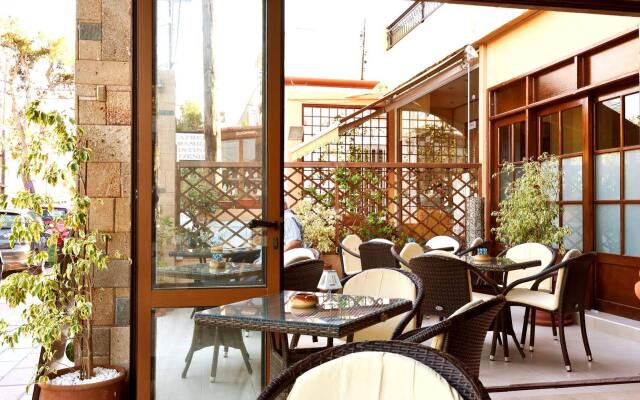 Alea Hotel & Studios