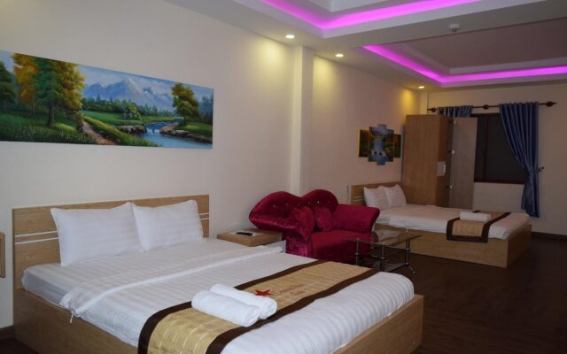 Diamond Star Hotel