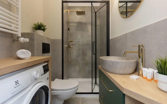 Home Factory Estate Kotsisa by Renters