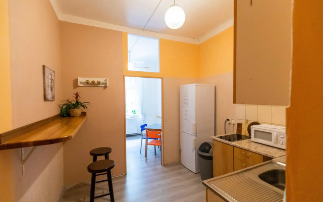 Hostel Dakura