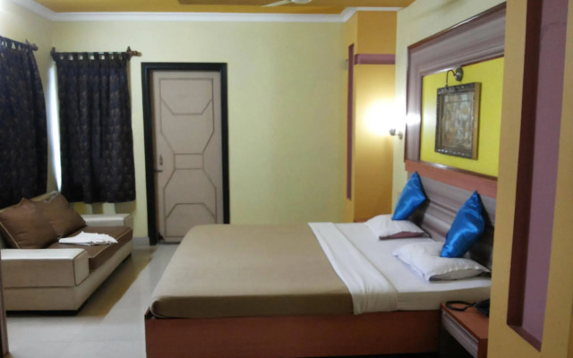 Hotel Trimurti Heights