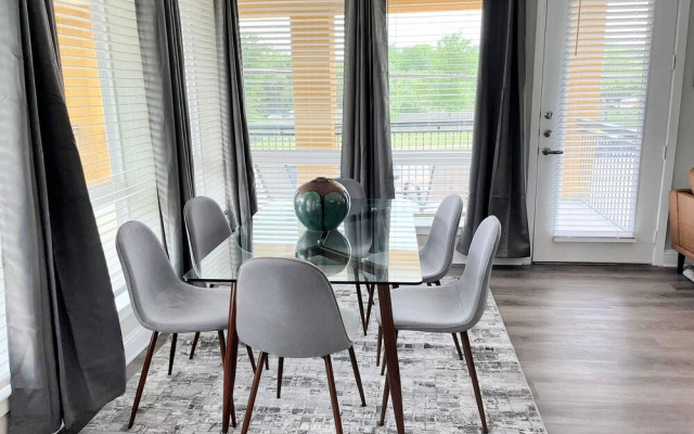 The Elvis Presley Urban Luxury Apts Austin