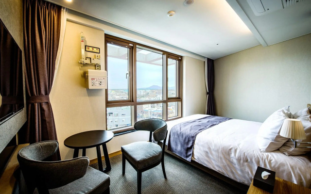 Utop Ubless Hotel Jeju Hamdeok