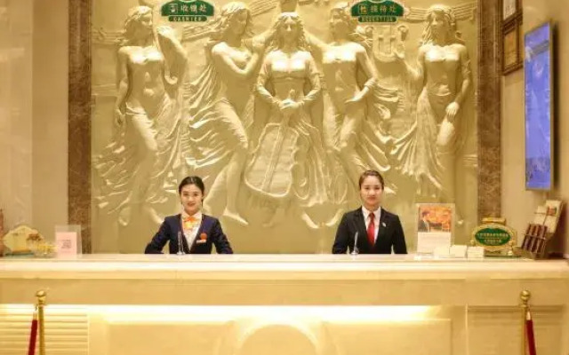 Vienna Hotel ( (Loft) Nanchang Xianghu Xiaolan Industrial Park Branch)