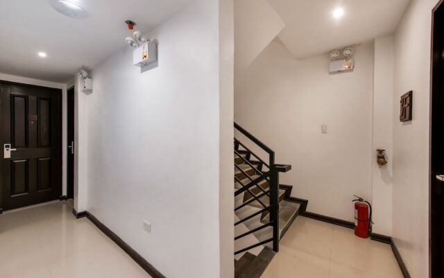 Oyo 232 Nest Nano Suites Fort