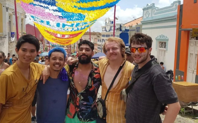 Quarto compartilhado em apartamento no centro