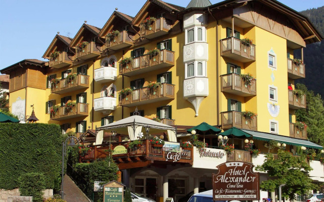 Alexander Hotel Alpine Wellness Dolomites