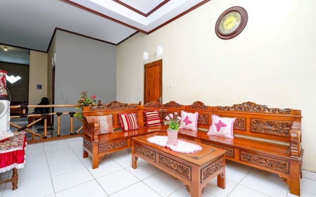 OYO 2430 Lisshaffa Homestay