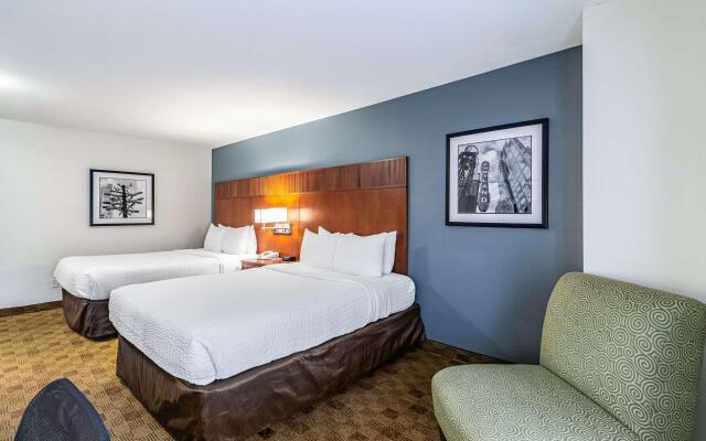 Clarion Hotel Portland Airport