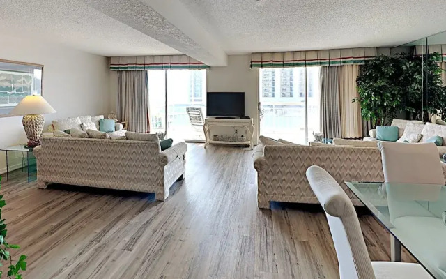 South Hampton 506 2 Bedroom Condo
