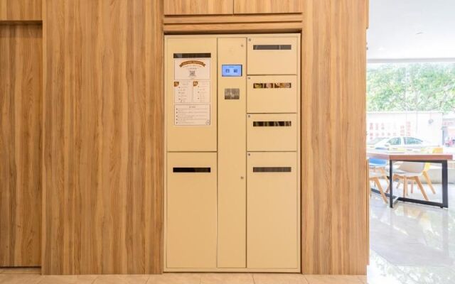 Hanting Premium Aquatic Road Metro Station Shop