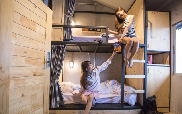 UdonBackpackers Beds and cafe