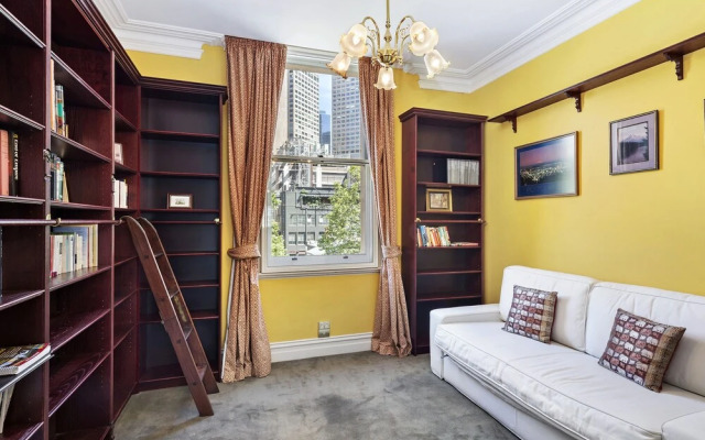 Hanna, 4BDR Melbourne Apartment