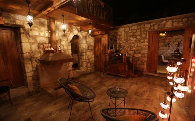 Mahzen Alacati Butik Otel