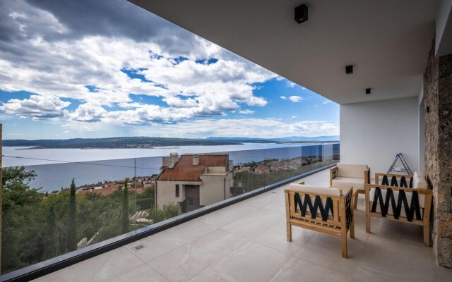 Beautiful Home in Crikvenica With Outdoor Swimming Pool, Wifi and 4 Bedrooms