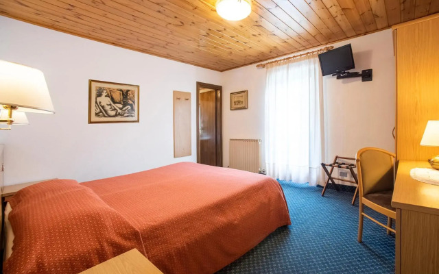 Hotel Adriana