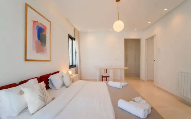 Villa Malaga Luxury for 10 in Central Marsa