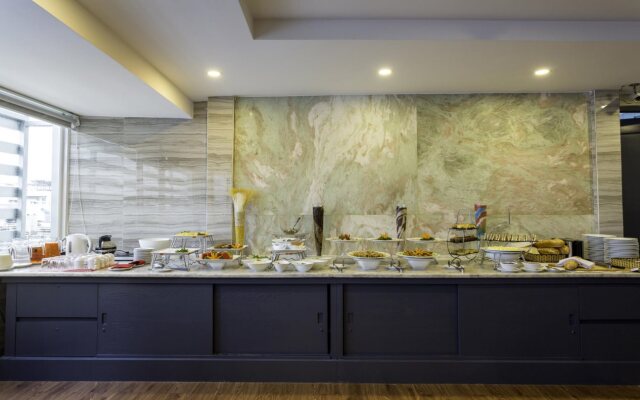 Calista Sai Gon Hotel