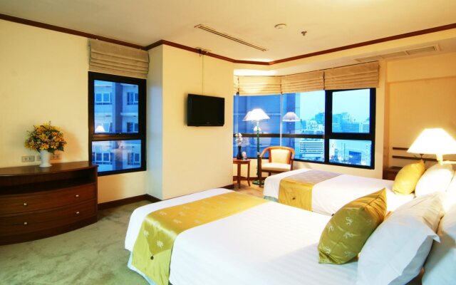 Grand Diamond Suites Hotel
