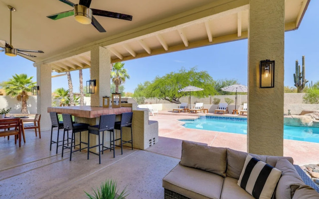 Heated Saltwater Pool: Spacious Home in Scottsdale