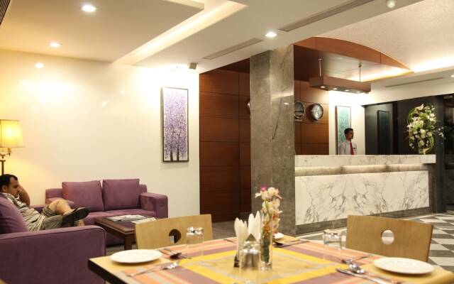 OYO Hotel: Capital O New Haven Hotel Near Lotus Temple