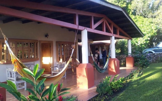 Spanish by the River - Boquete - Hostel