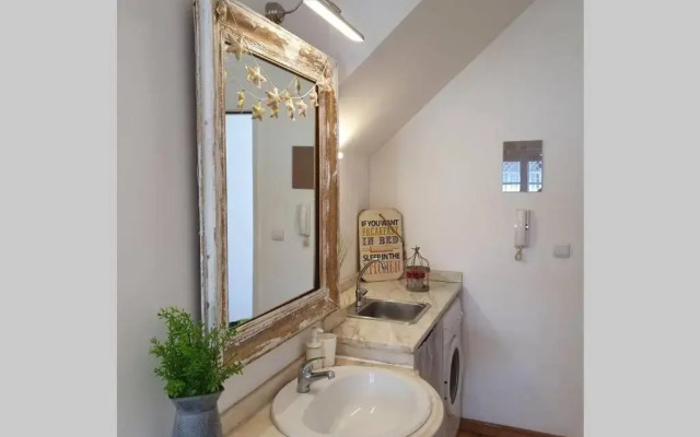 Charming Clérigos Studio