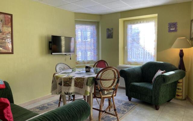 Gîte Arfeuilles, 4 pièces, 5 personnes - FR-1-489-52