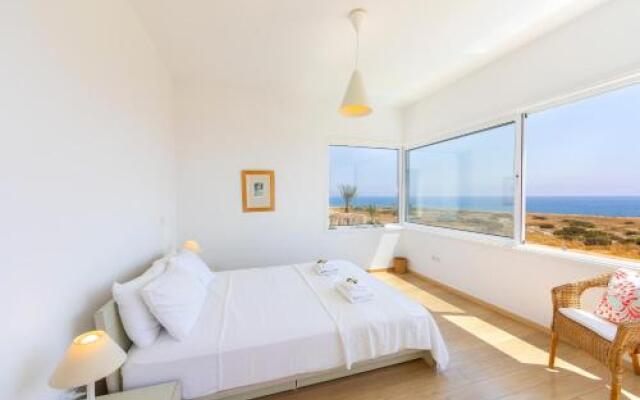 Beachfront Villa Balsa