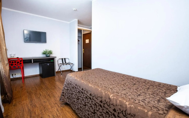Primo Hotel
