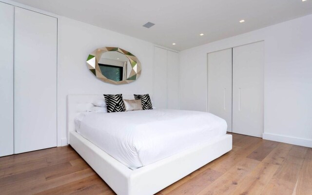Luxury near Richmond Park
