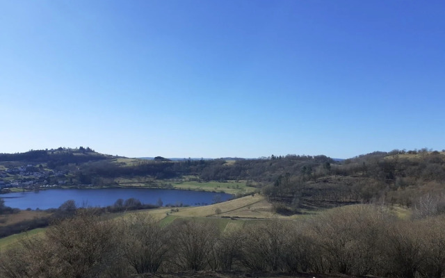 Apartment in Vulkaneifel With Idyllic Garden