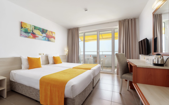 AluaSun Helios Beach – All Inclusive