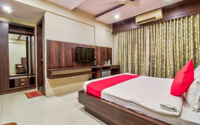 OYO 3211 Mahal Inn