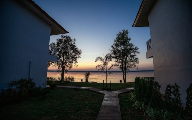 Lake House Naka Cave