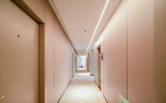 Shuimu Huatian Hotel