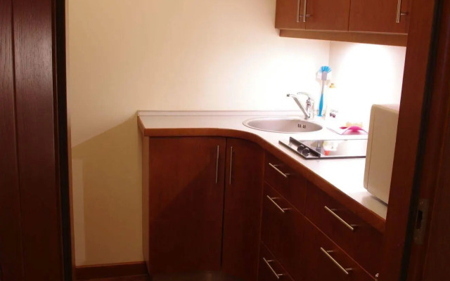 Szucha Apartment