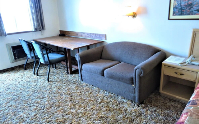 Ranchland Inn