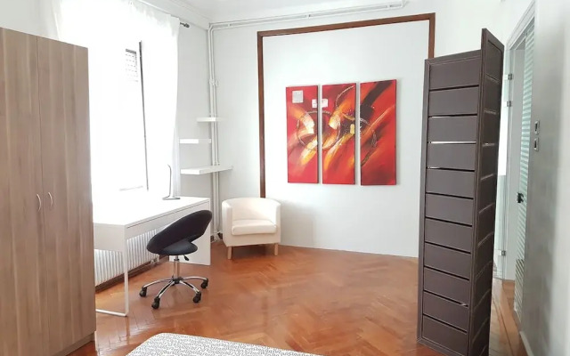 Erra - Red - Athens Center,140m²,4 BD,2 BATH