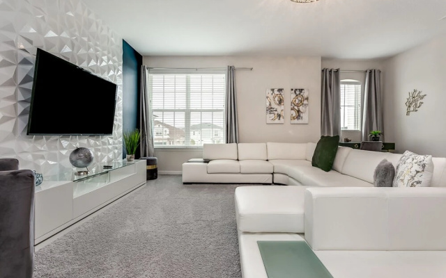 1644 Nassau Point Trail