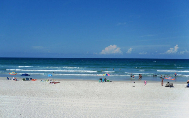 Home2 Suites by Hilton Ormond Beach Oceanfront